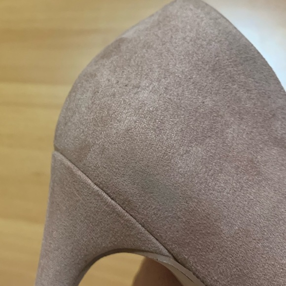 Nude Heels - Picture 10 of 10